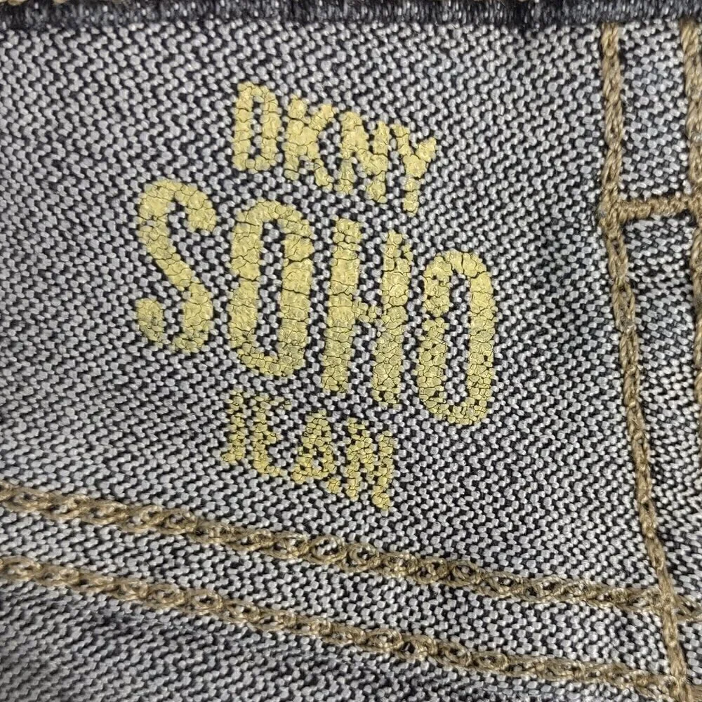 DKNY SOHO Women's Cotton Blend Five Pocket Wide Leg Blue Jeans Size 6S/C - Picture 10 of 11